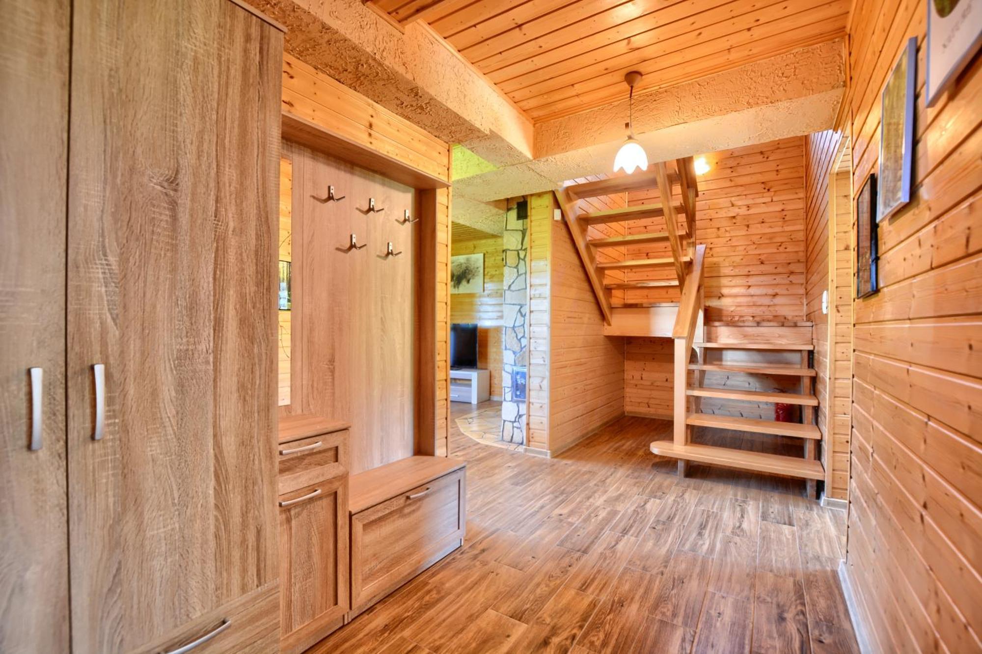 Holiday home Bieszczady Zubrowe Wzgorze 785-049-543